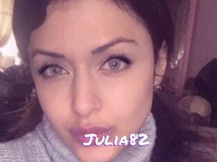 Julia82