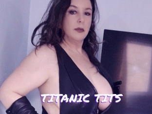 TITANIC_TITS